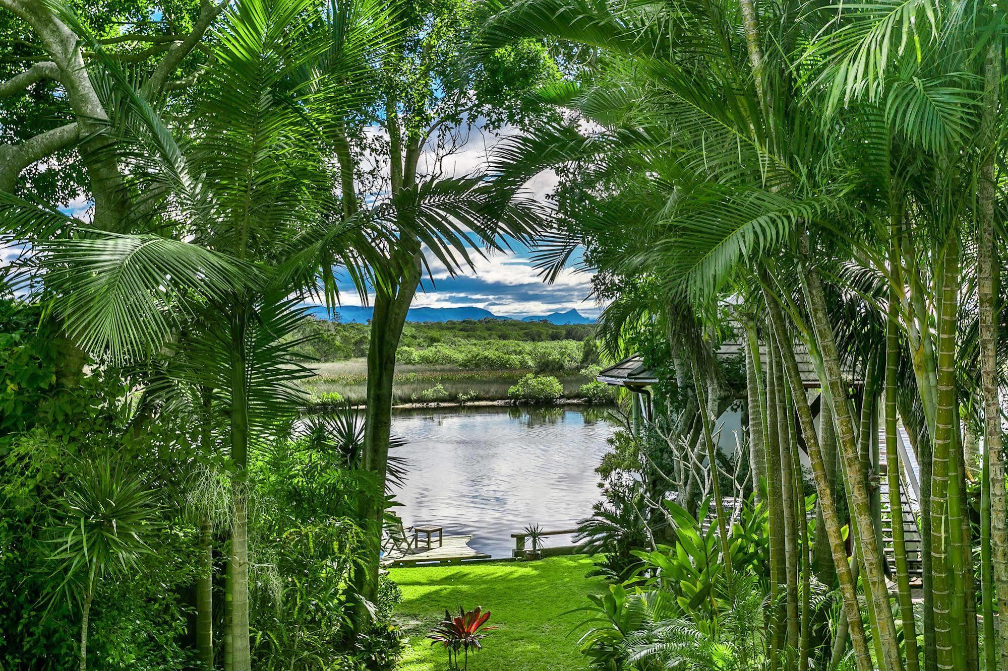A Beach House At Byron Hotel Byron Bay Exterior photo
